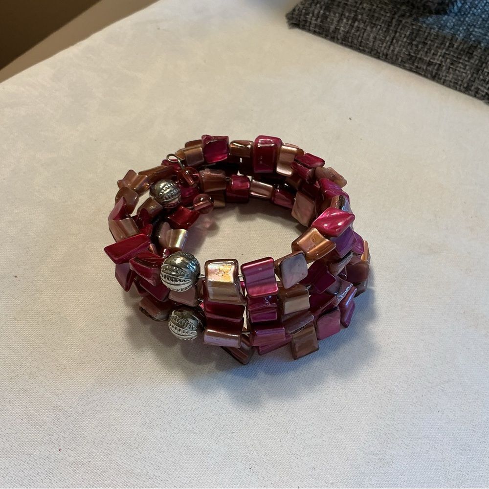 Shades of Pinks Shell with Silvertone Beads Memory Wire Bracelet